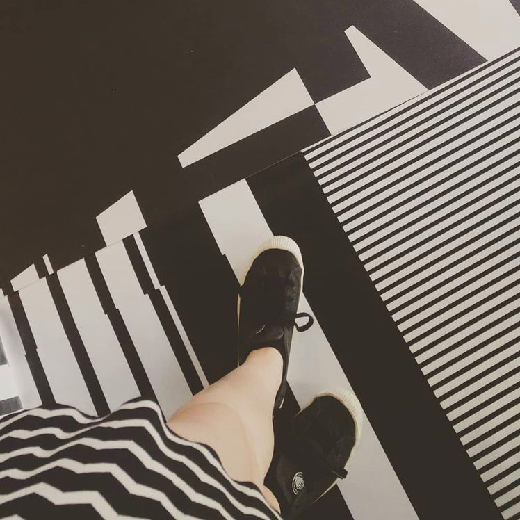 matching my monochrome outfit to the black and white dazzle floor