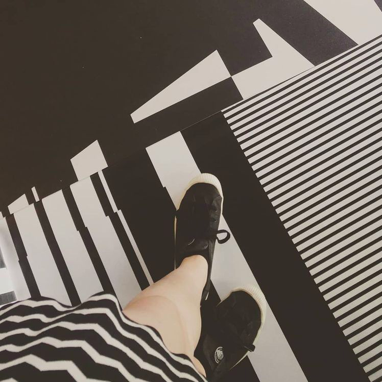 matching my monochrome outfit to the black and white dazzle floor 